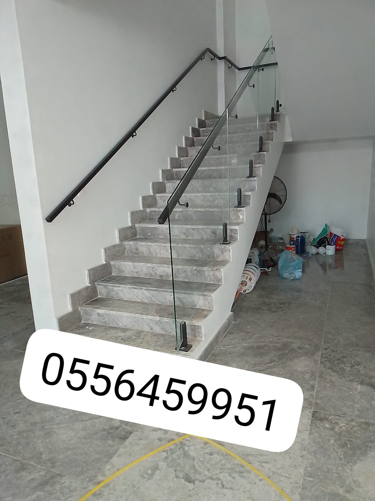 مشروع من أعمال زجاج وسكريت والمنيوم واستريكشر